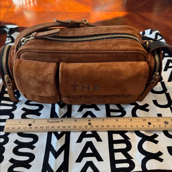 Marc Jacob’s The Cargo Bag in Suede - Picture 15 of 16